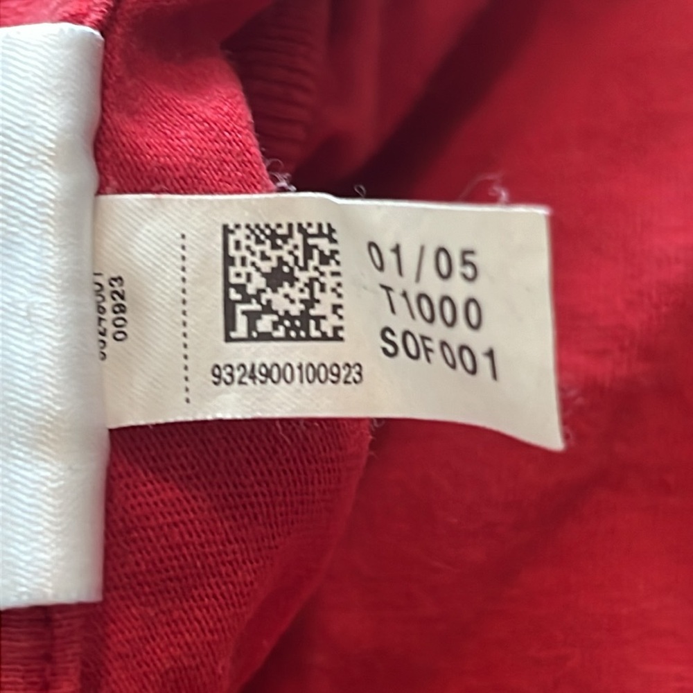 Vintage Adidas Basketball Red Shirt 2005 Men’s Size XL - Picture 6 of 6
